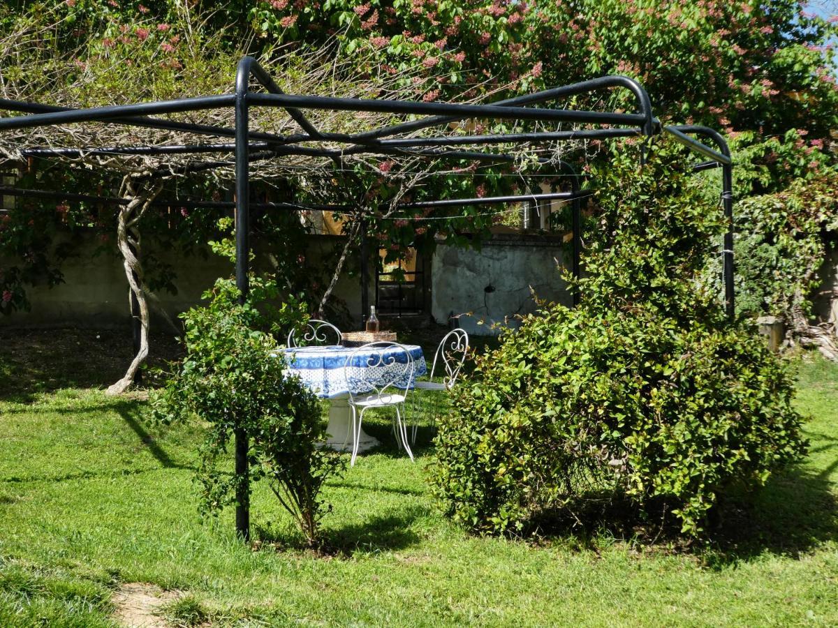 L'Auguste Maison D'Hotes Valensole Εξωτερικό φωτογραφία