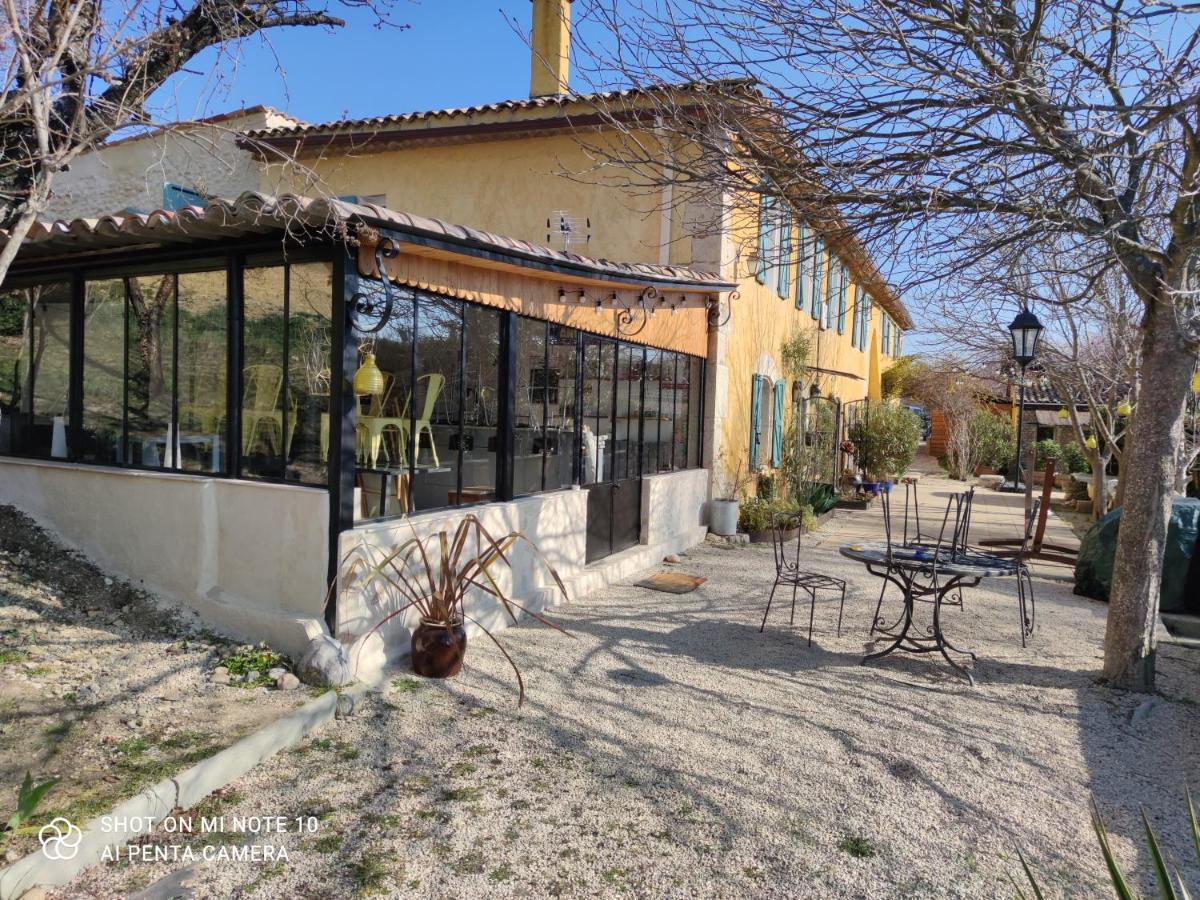 L'Auguste Maison D'Hotes Valensole Εξωτερικό φωτογραφία