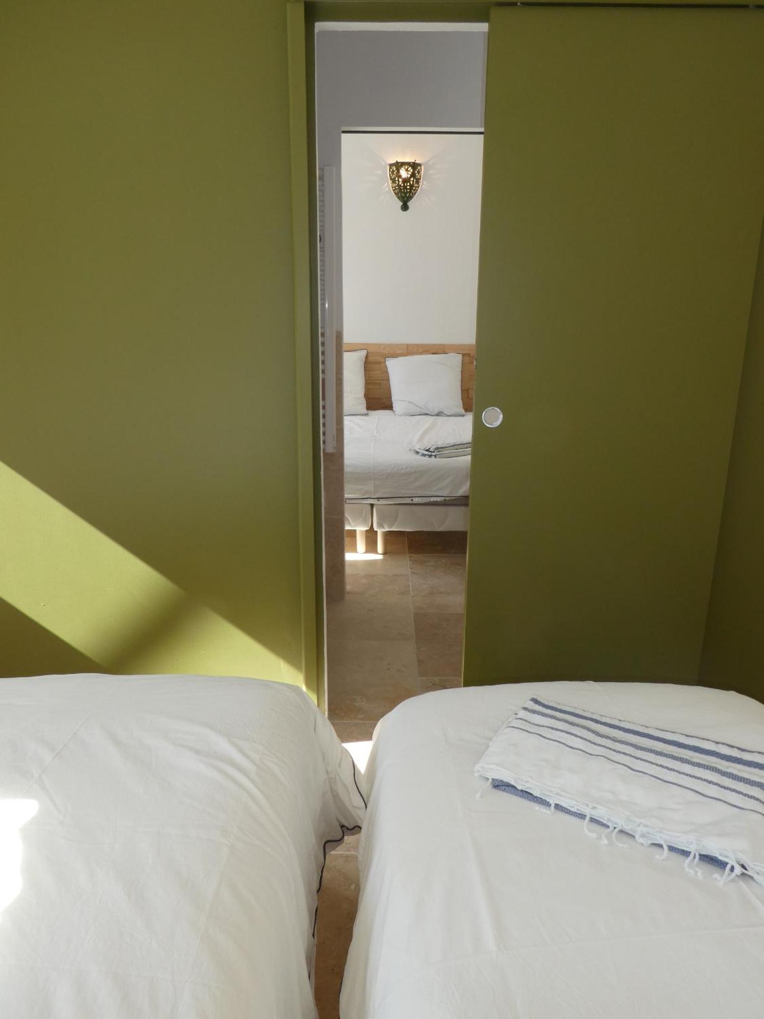 L'Auguste Maison D'Hotes Valensole Εξωτερικό φωτογραφία