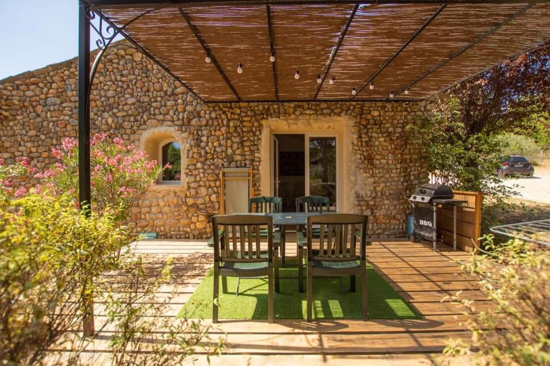 L'Auguste Maison D'Hotes Valensole Εξωτερικό φωτογραφία